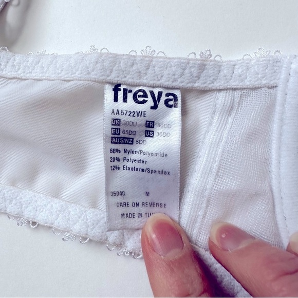 [SOLD] FREYA Embroidered White Unlined Underwire Bra 30DD - Picture 9 of 13